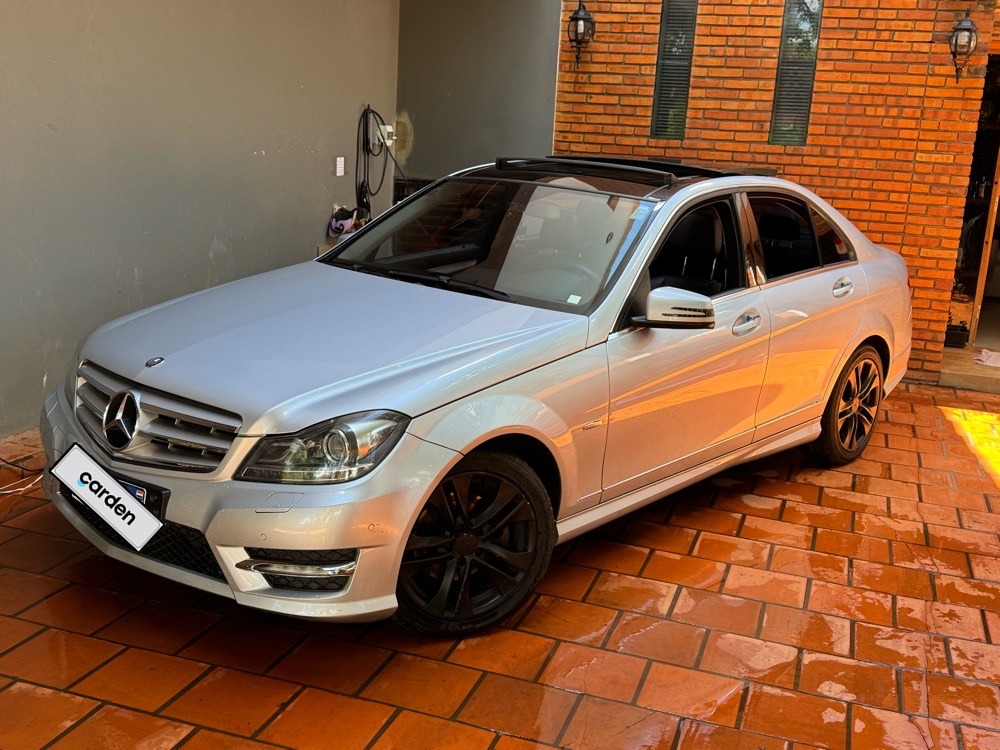 MERCEDES BENZ C200 2012