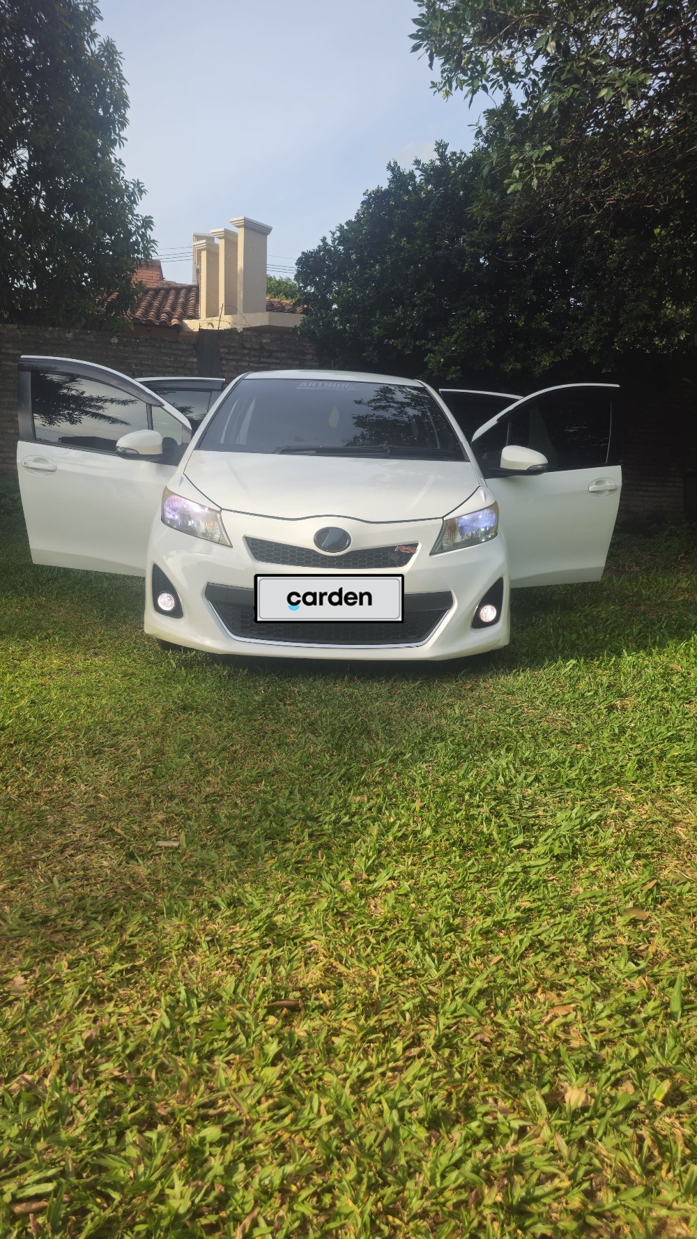 TOYOTA VITZ RS 2012