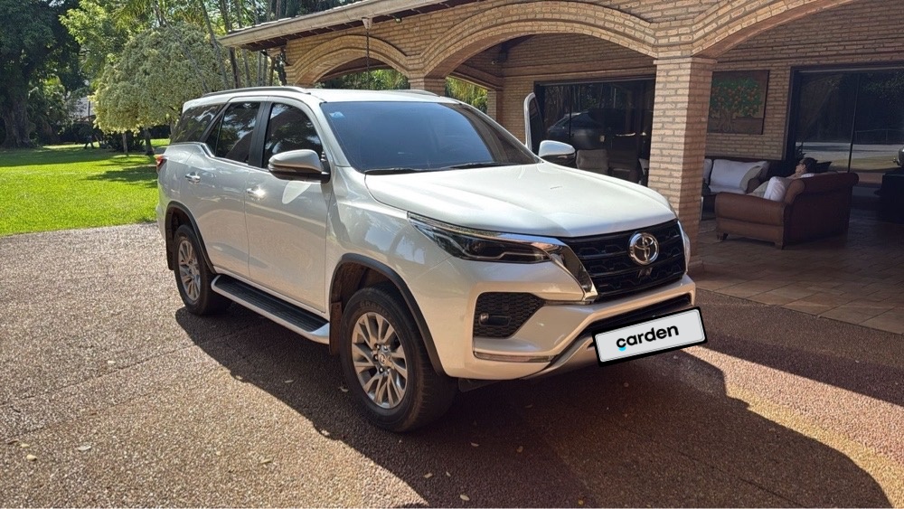 TOYOTA FORTUNER 2024